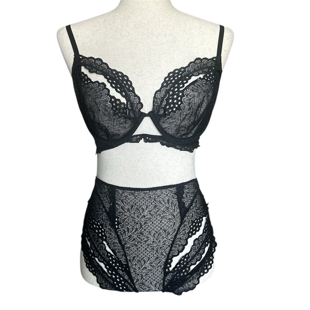 Kiki De Montparnasse Coupe Balconette Bra – Black Stretch Lace, 36D